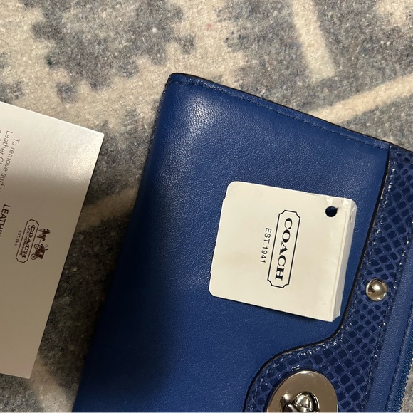 Coach cobalt Blue Wristlet Clutch with Silver Accents new - Picture 14 of 15